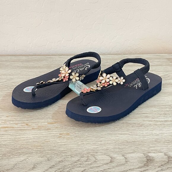 New Skechers Cali Yoga Foram Sandals 6 Navy Blue Multi Flower NWT - Picture 1 of 10